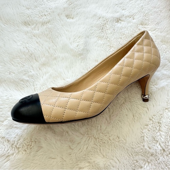 CHANEL women heel shoes size 39 EU Authentic Retail 1250$ - Picture 7 of 11